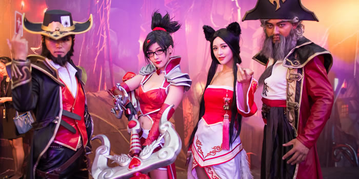 LOL比尔吉沃特海盗狂欢节落幕 王思聪也来玩