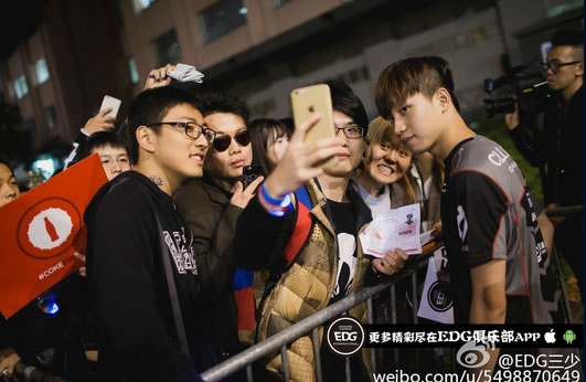 EDG三少前线日记10：扣肉训练赛表现不理想