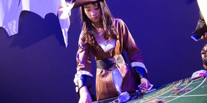LOL比尔吉沃特海盗狂欢节落幕 王思聪也来玩