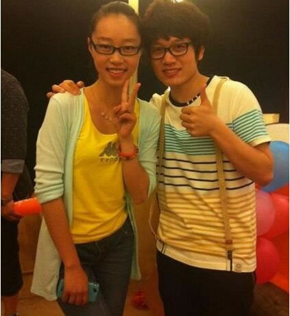 <a href=/bisai/lpl/ target=_blank class=infotextkey>LPL</a>最尴尬的握手 阿布和IF的爱恨纠葛
