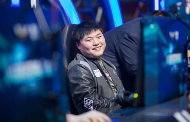 LPL合同到期时间表曝光！UZI明年才是自由身？