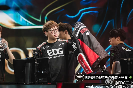EDG三少前线日记10：扣肉训练赛表现不理想
