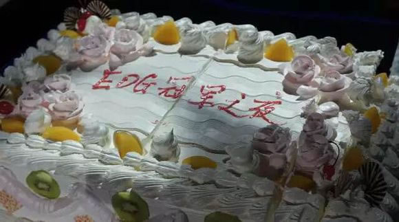 EDG冠军之夜活动现场照片曝光
