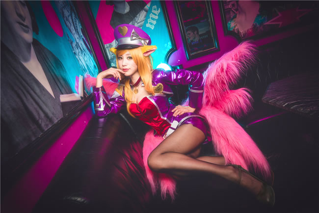 心有灵犀一点通！偶像歌手<a href=/yingxiong/ahri/ target=_blank class=infotextkey>阿狸</a>COS