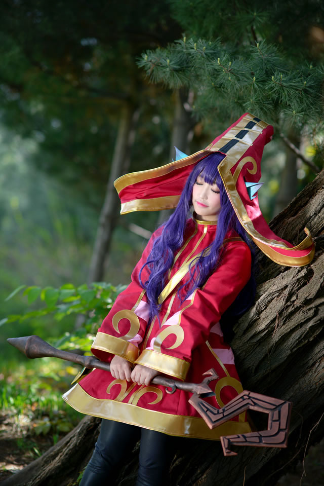 见到你很高兴！！<a href=/yingxiong/lulu/ target=_blank class=infotextkey>仙灵女巫</a><a href=/yingxiong/lulu/ target=_blank class=infotextkey>璐璐</a>原画COS