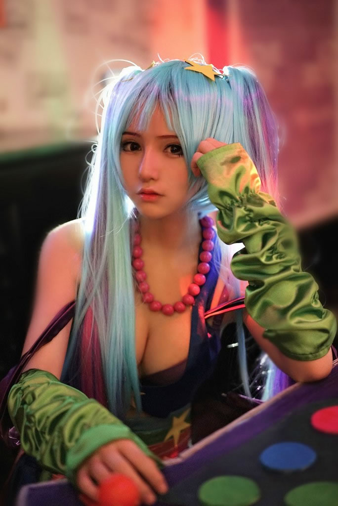 电玩女神称霸下路 电玩<a href=/yingxiong/sona/ target=_blank class=infotextkey>琴女</a>COS