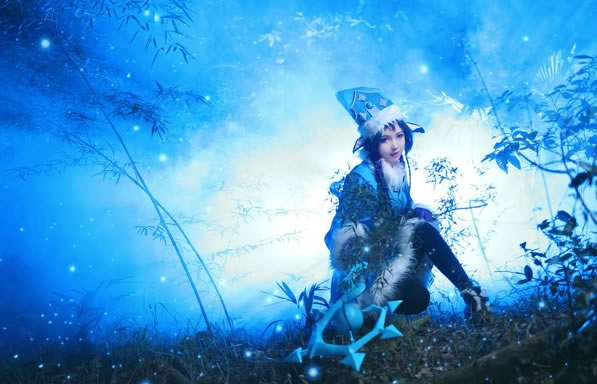 跟我一起奇思妙想 冰雪节璐璐COS