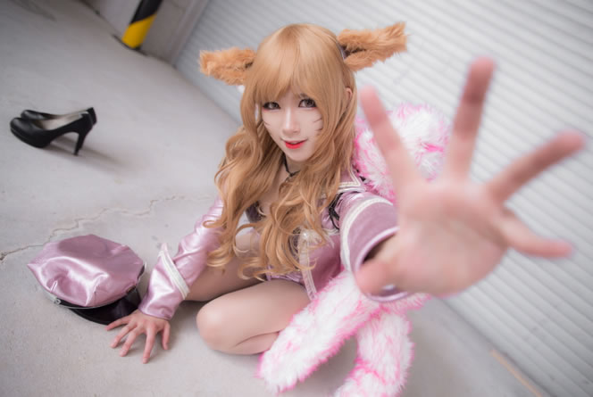 性感韩妹化身<a href=/yingxiong/ahri/ target=_blank class=infotextkey>阿狸</a> 九尾妖狐阿狸COS