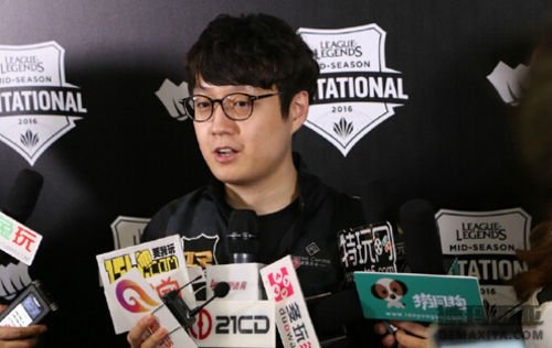 RNG群访：我们下路很弱而且SKT也很了解