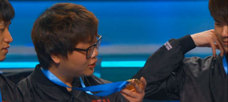Riot官方撰文：MSI季中赛上的沙漠皇帝