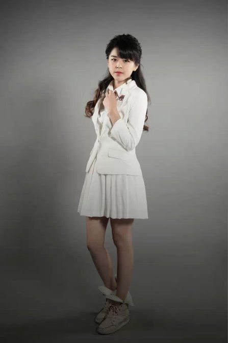 守得云开 OMG女队出征首届女子LOL联赛