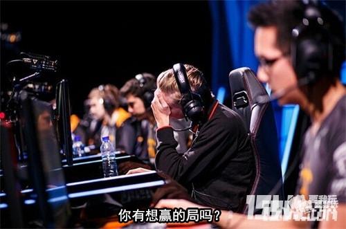 英雄联盟赛场上 让人心酸的一瞬间