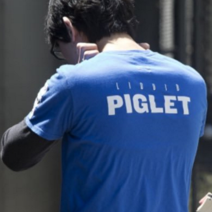 大师兄地位难保 Piglet或加盟TSM