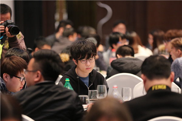 德杯宴会战队齐聚，Looper一脸蒙蔽