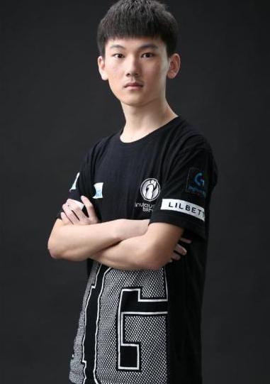狗儿子要起飞？王校长爆料iG要换个很厉害的AD