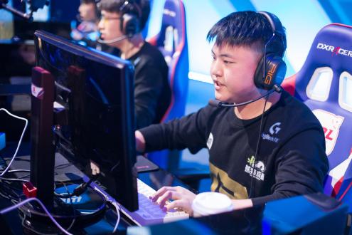WE赶超EDG领跑B组 保级双雄称霸LPL