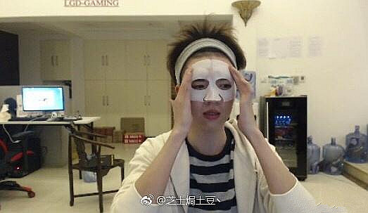 LGD三位队员排死亡榜前五 网友心疼imp