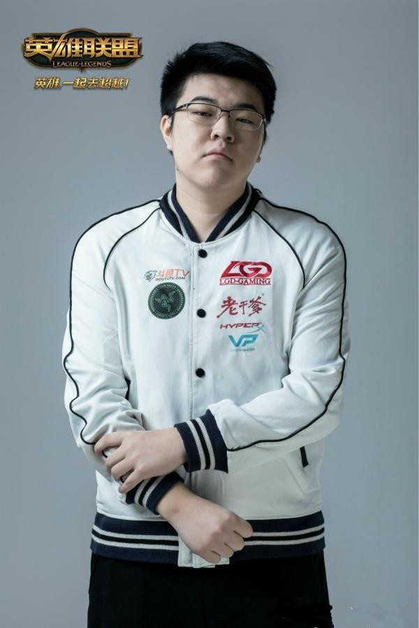 LGD三位队员排死亡榜前五 网友心疼imp
