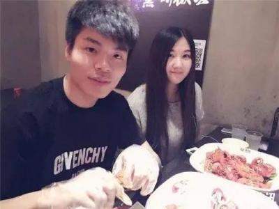 LOL女主播小苍发这样的微博，网友：扎心了，老苍！