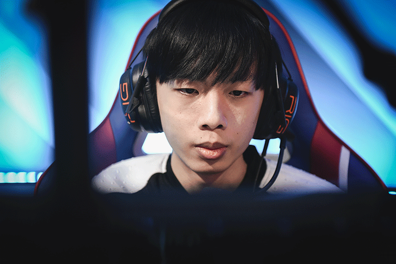 稳健少年初长成 杀戮中绽放的Smlz