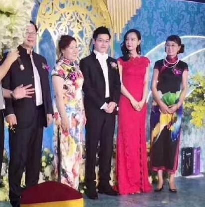 天蚕土豆和LOL女解说结婚？网友：为了拖更也是拼了！