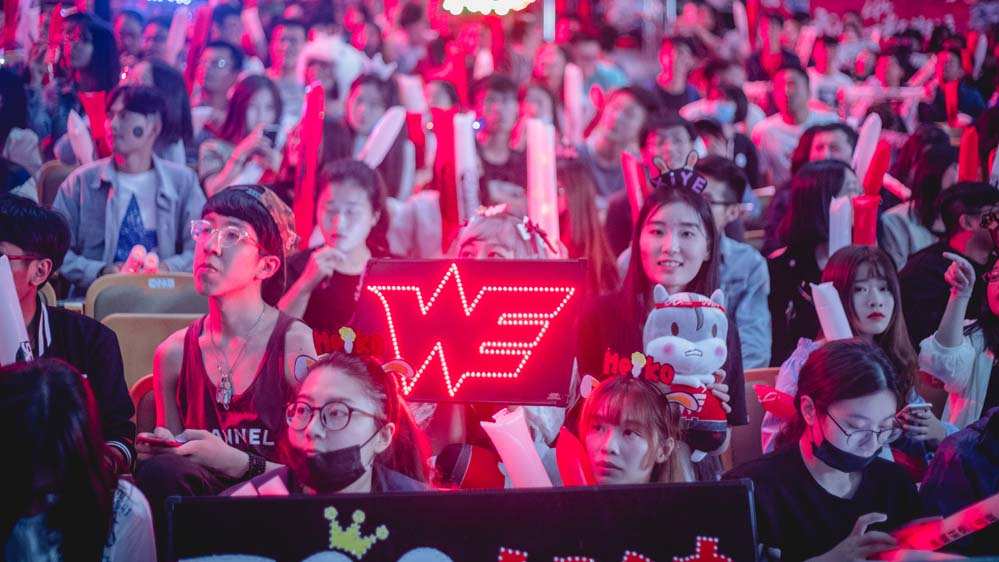 S7小组赛第三日图集：WE小姐姐真的好美啊！