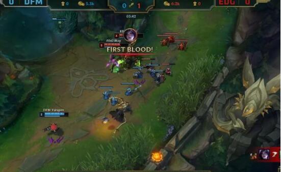 EDG 3:0 击败DFM，成功晋级小组赛！