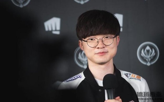 Faker赛后采访：终结了IG连胜有点痛快