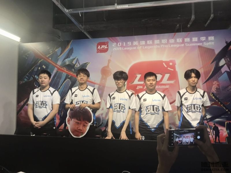 BLG采访：尽可能以最好成绩进季后赛