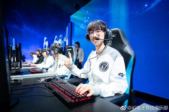 解说Joker：IG夏季赛给宝蓝找替补很正常，电子竞技实力说话