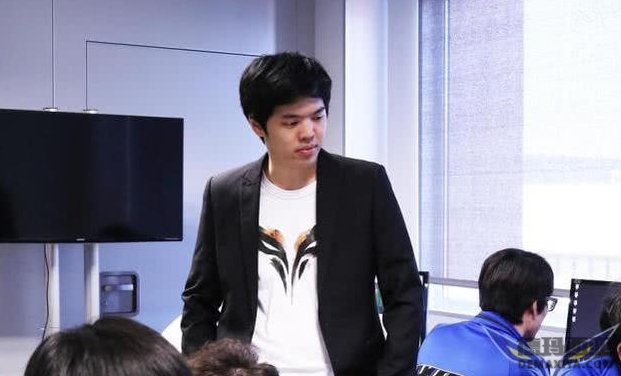 叉烧执教SN首战失利 LMS开始吐槽模式