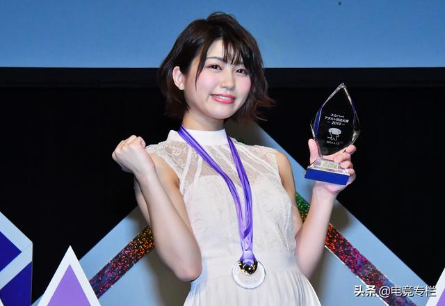 IG男粉瞬间沸腾，阿水收获00后“奇怪”粉丝，共同点是出道即巅峰
