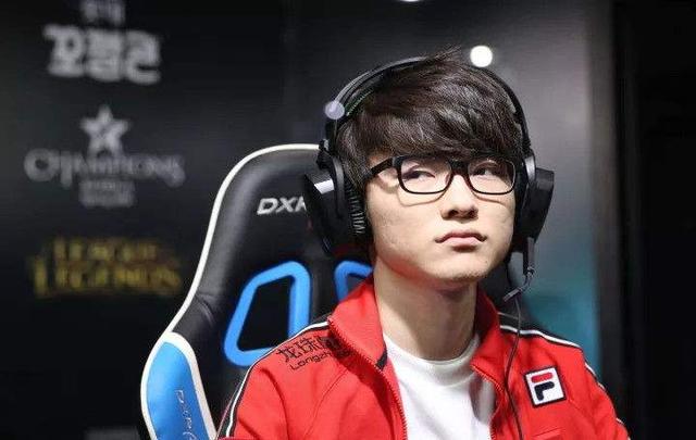 PDD深夜谈起Faker：操作很菜不如00后，但他这点还是世界第一！