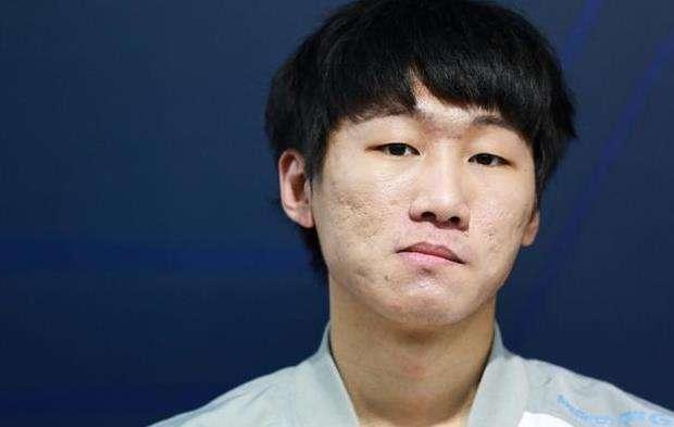 外网评价ning：在最强打野和一条狗之间自由切换