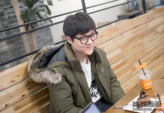 来自LCK的超级新人 飞机队AD选手teddy