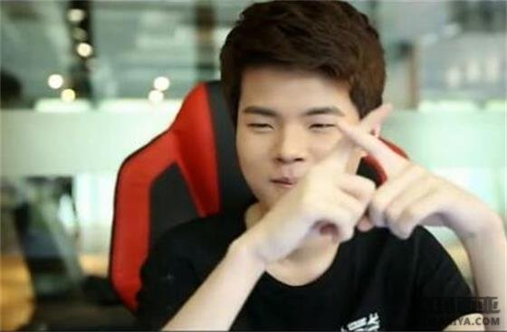 Bang vs Deft！SKT与KT下路的宿命对决