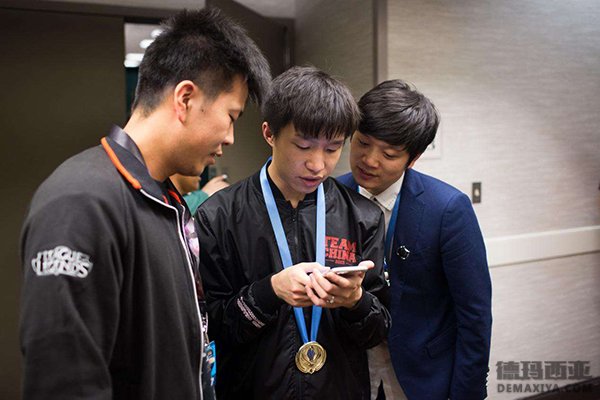 Uzi成LOL千人杀第一！Faker仅位于第四