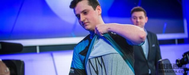 FNC<a href=/zhiye/shangdan/ target=_blank class=infotextkey>上单</a>sOAZ：不想再打次级联赛了