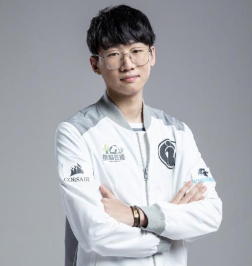 Ning欧服排位撞车Mlxg <a href=/yingxiong/karthus/ target=_blank class=infotextkey>死歌</a>战绩有点惨