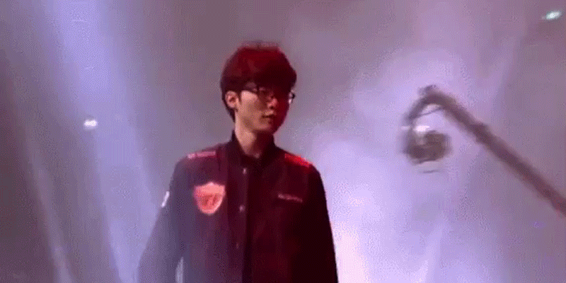 SKT-faker翻滚出场，回顾历届S赛上难以忘怀的5大经典场景