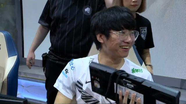 IG生死战幕后故事公开！TheShy场下怒气值叠满：我要把对面全杀了