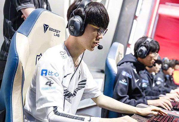 大乱斗才是真爱 TheShy韩服上线后 立马玩了几局