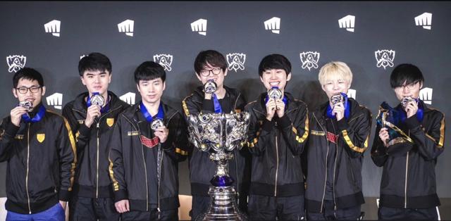 UZI无缘全明星？金咕咕外网票数已超UZI，携手Thyshy共赴美国