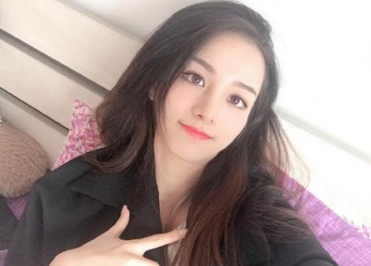 LOL德杯最美女解说发文道歉：“无意”插足别人感情 恳求女主原谅