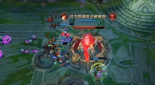 FPX开赛两连跪，大家都说khan打得没毛病！那么问题出在哪？