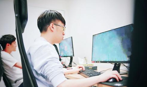 S9小组赛在即：Rookie冲分熬倒OB主播