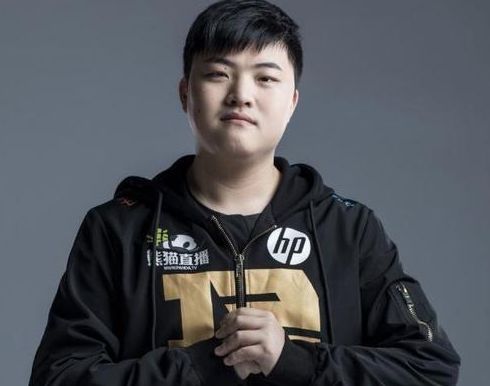 专攻法师下路 Rekkles疑似练习黑科技