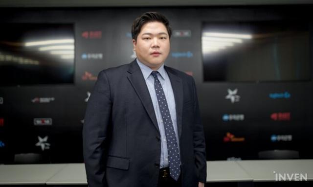T1金晶洙监督：客观上我们是3～4名的战力 没想到能拿到14胜