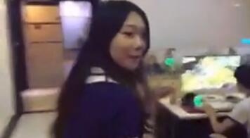 女主播战斗之夜网吧关电脑 低素质博出名？