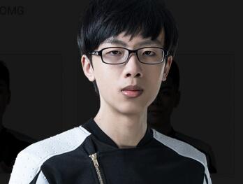 Smlz创下LPL本赛季最高单局KDA记录